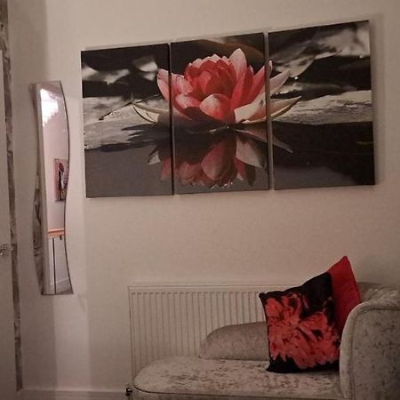 Cosy Double Room Харогейт Екстериор снимка